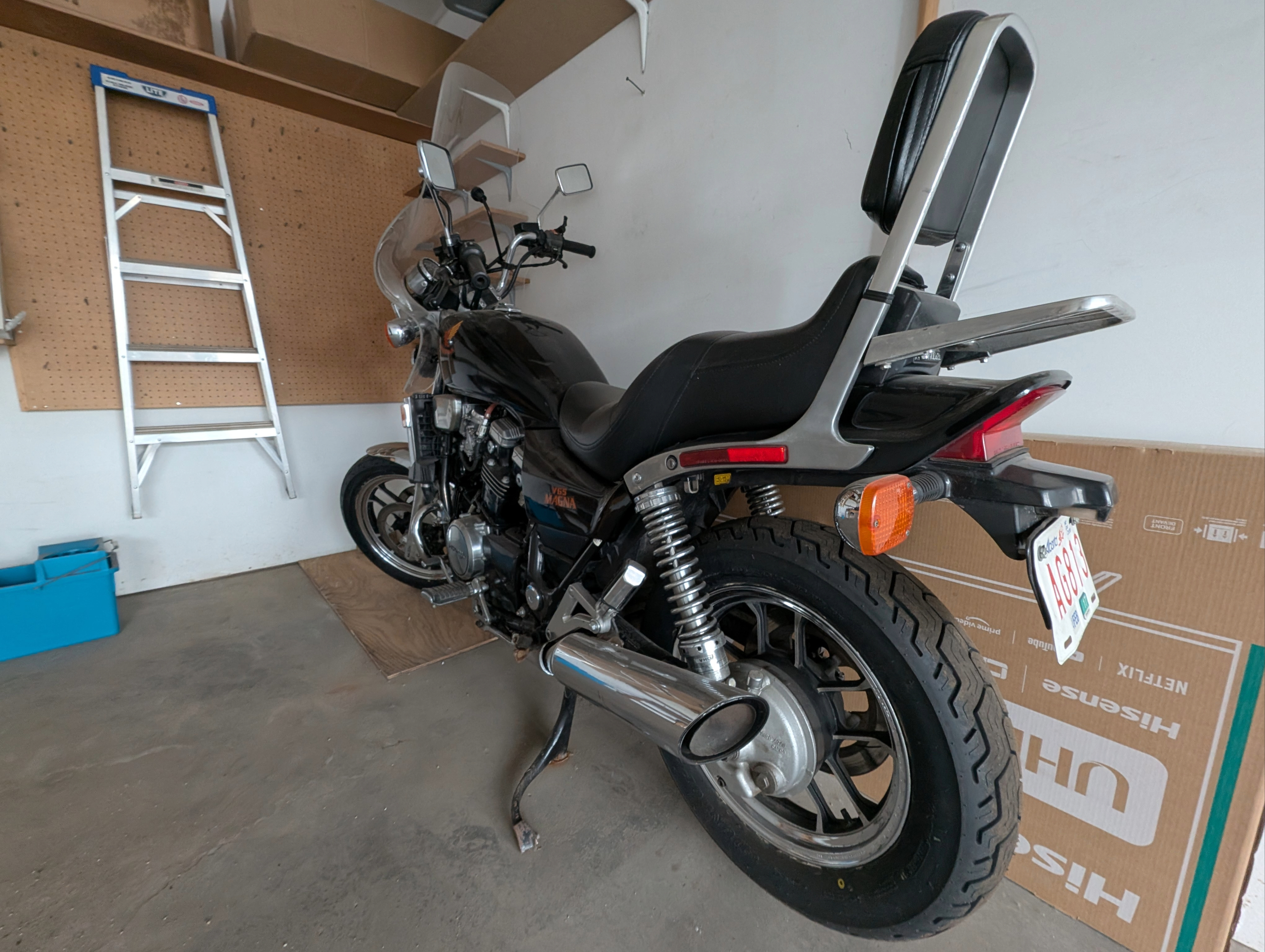 1986 Honda V65 Magna - Image 3